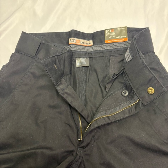 5.11 Tactical EMS Pants Cargo Mens Regular Fit 28X32 NWT Black - Picture 3 of 7